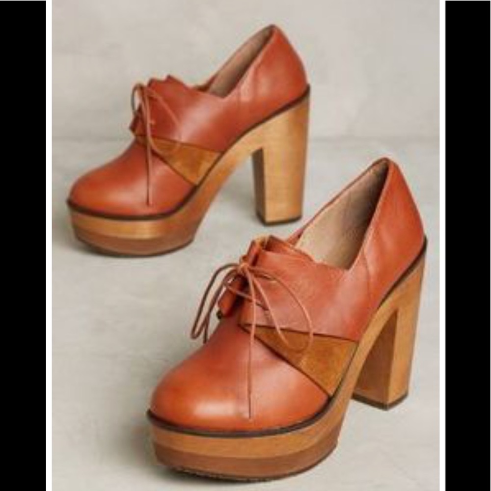 Cubanas platform heel size 5